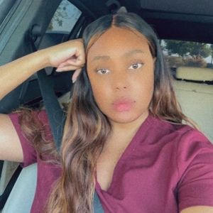 Meet your Posher, Jasmine